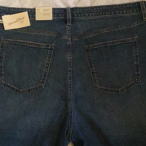 NEW UNIVERSAL THREAD plus size shorts - Picture 4 of 8
